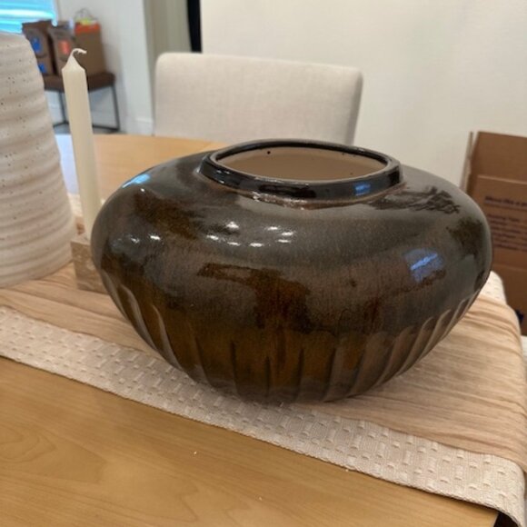 Evans Design Group Large Vase Brown Speckled Finish